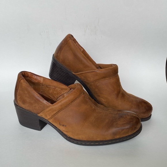 B.O.C ankle booties distressed brown leather size 10 - Picture 3 of 12